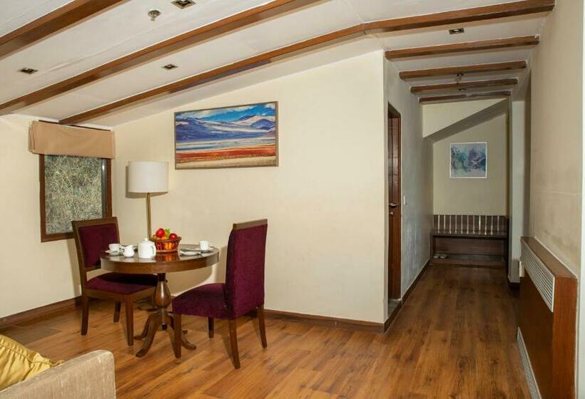 سوییت لوکس, Royal Tulip Shimla  Kufri