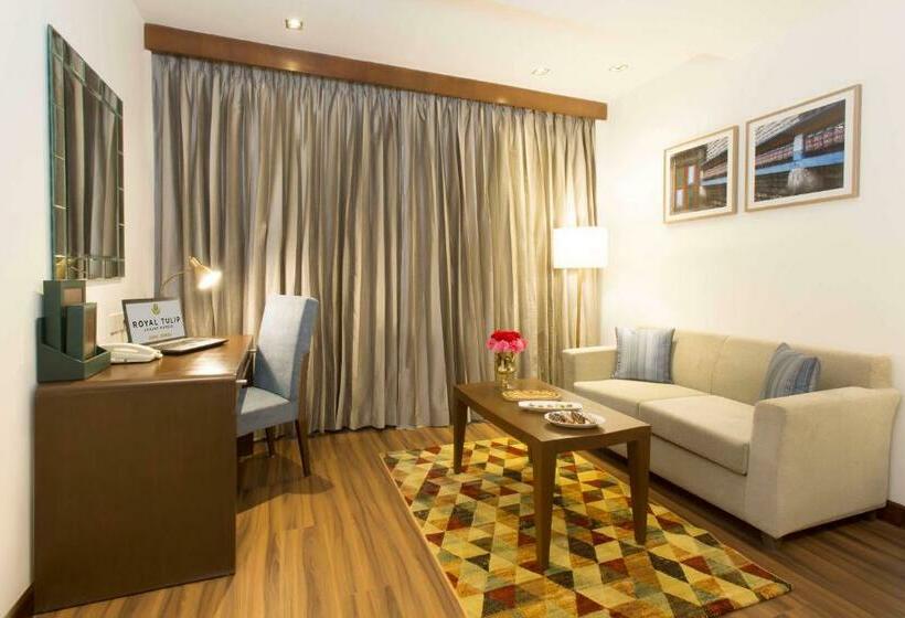 اتاق پرمیوم, Royal Tulip Shimla  Kufri