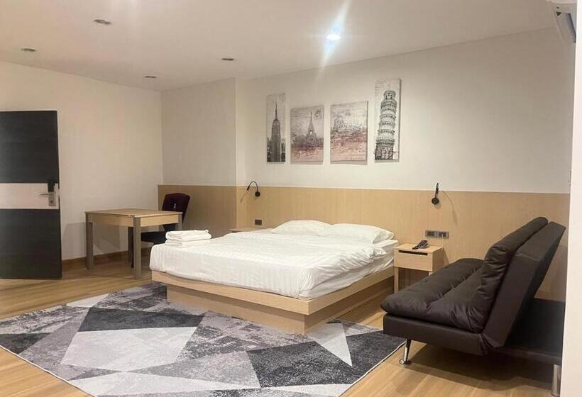 Executive Suite, Sakura Sky Residence