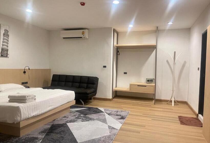 Executive Suite, Sakura Sky Residence