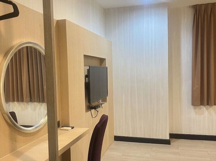 Standard Værelse, Sakura Sky Residence