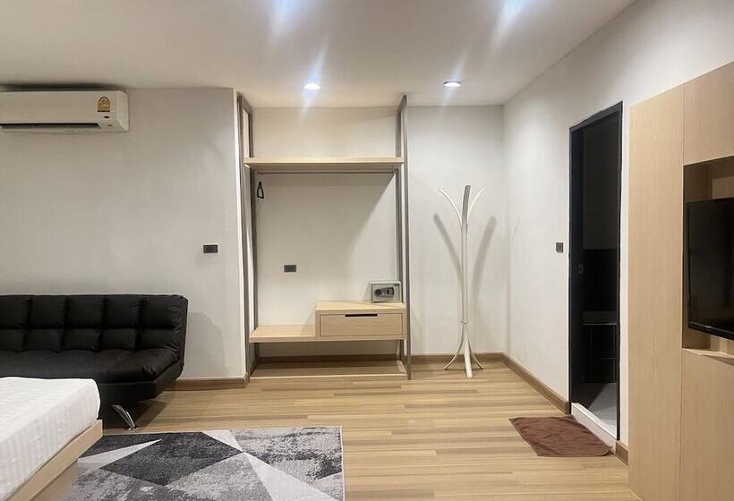 Executive Suite, Sakura Sky Residence