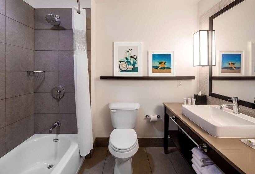 2ダブルベッドのスタンダードルーム, Suncoast Park Hotel Anaheim Resort, Tapestry By Hilton