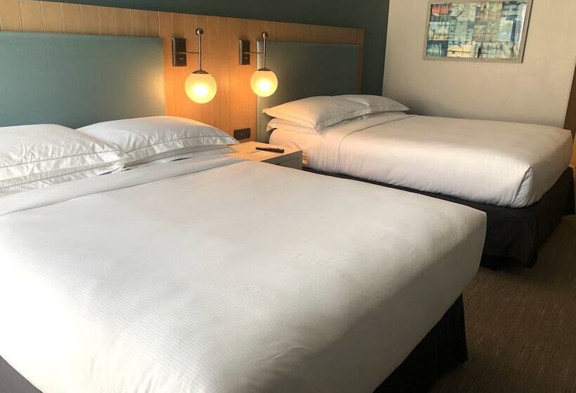 2ダブルベッドのスタンダードルーム, Suncoast Park Hotel Anaheim Resort, Tapestry By Hilton