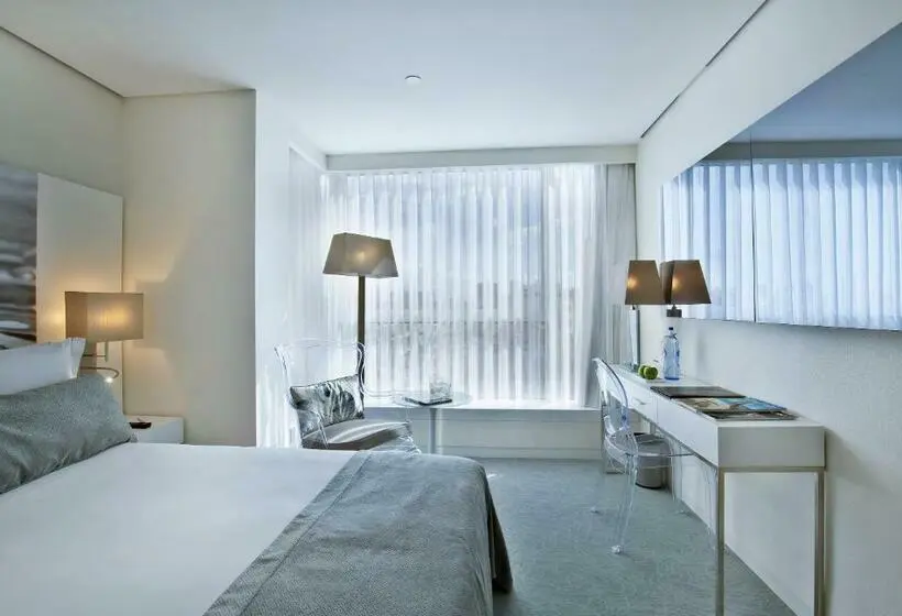 اتاق لوکس با چشم‌انداز شهر, White Lisboa