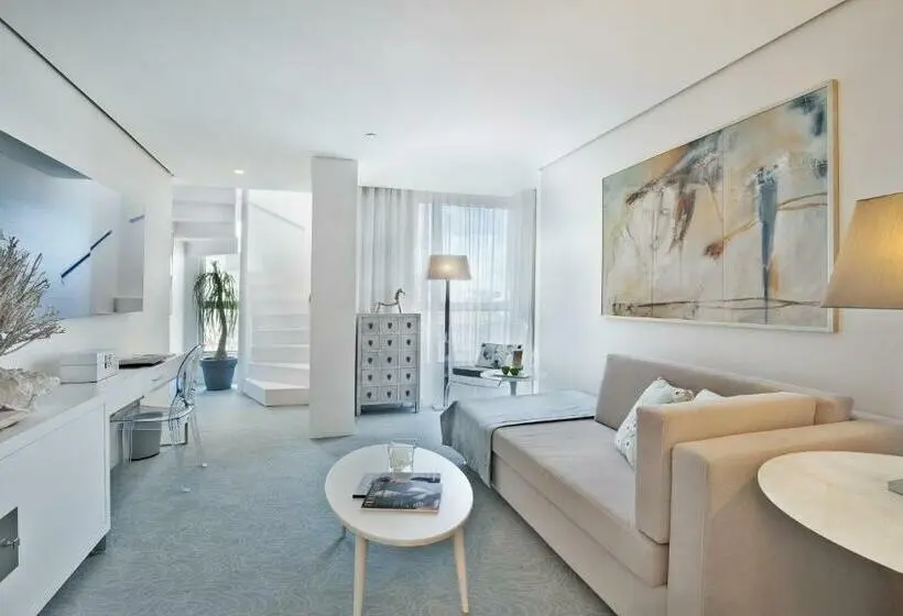 سوییت دوبلکس, White Lisboa