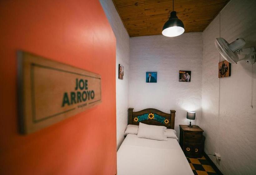 غرفة قياسية حمام مشترك, Viajero Hostel Cali & Salsa School