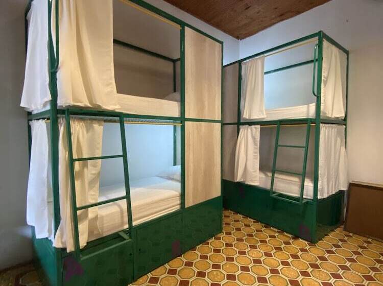 共同バス付シェアルーム, Viajero Hostel Cali & Salsa School