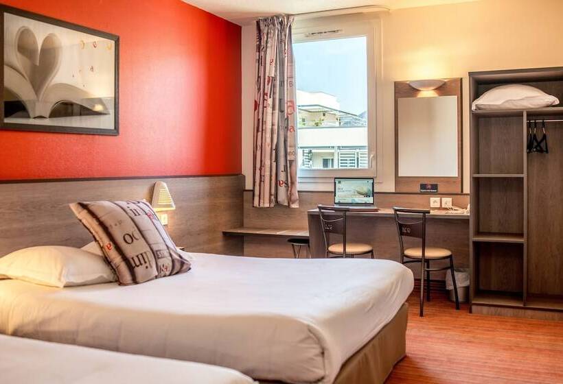 חדר סטנדרט לשלושה, Ace Hotel Annecy