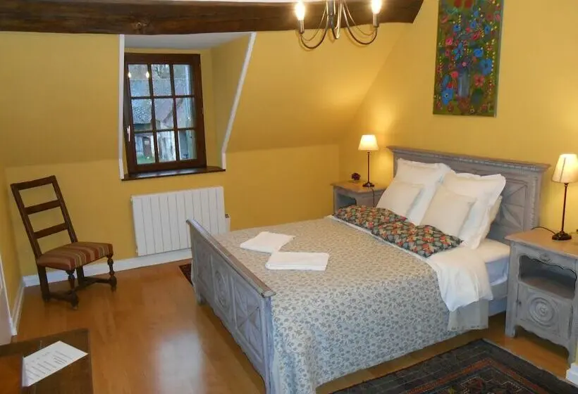 Standard Neljän Hengen Huone, B&b La Ferme Des Bordes