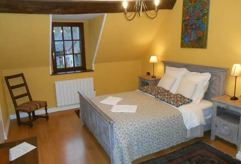 Classic Neljän Hengen Huone, B&b La Ferme Des Bordes