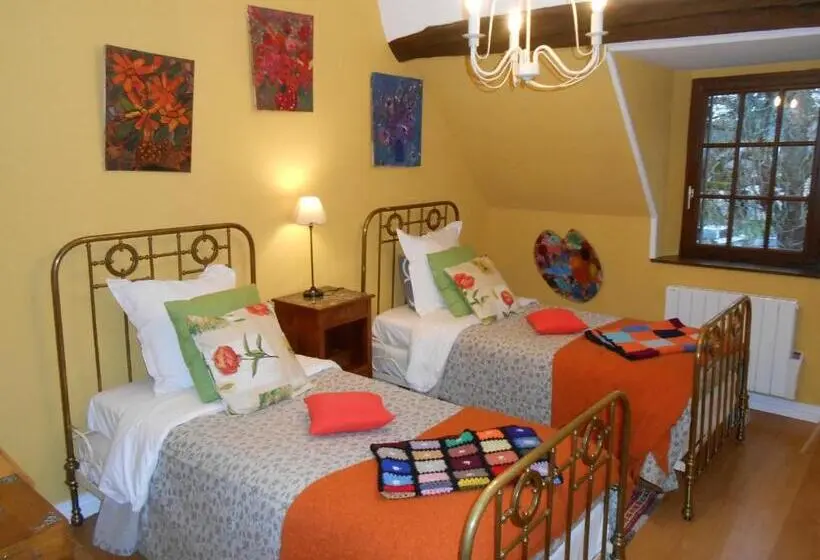 Classic Neljän Hengen Huone, B&b La Ferme Des Bordes