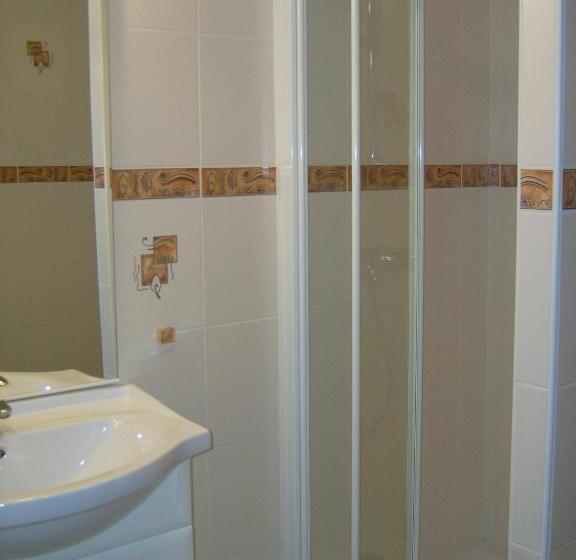 חדר סטנדרט, Chez Louis Chambres D'hôtes à La Ferme