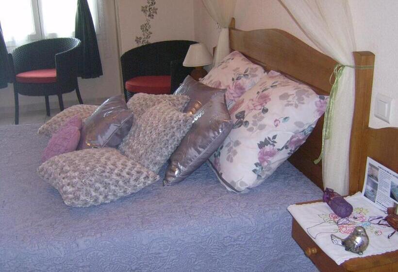 חדר סטנדרט, Chez Louis Chambres D'hôtes à La Ferme