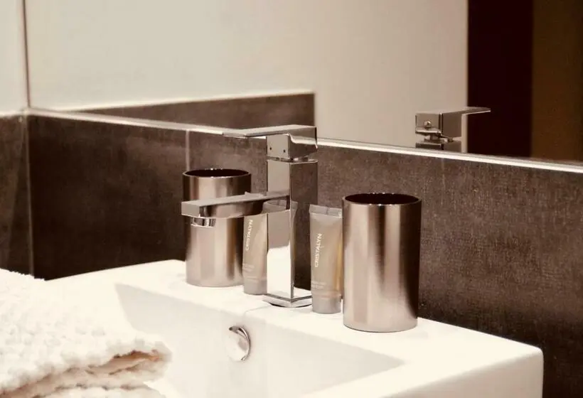 デラックススイート, Domaine De Perches