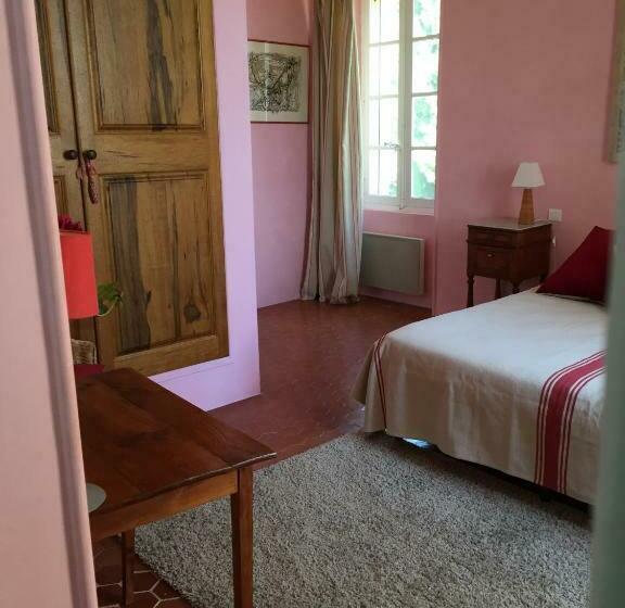 スタンダードルーム, Domaine La Carraire