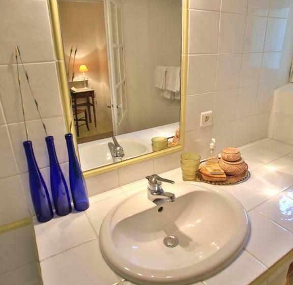 スタンダードルーム, Domaine La Carraire