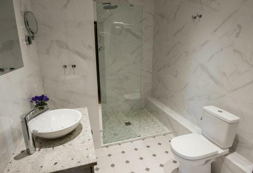 غرفة سوبيريور, La Libertie