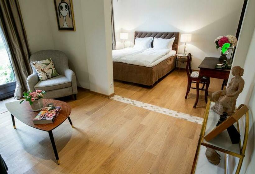 غرفة ديلوكس, La Libertie