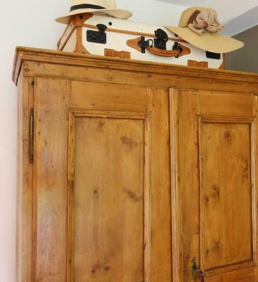 اتاق استاندارد با چشمانداز استخر, Le Clos De Bénédicte