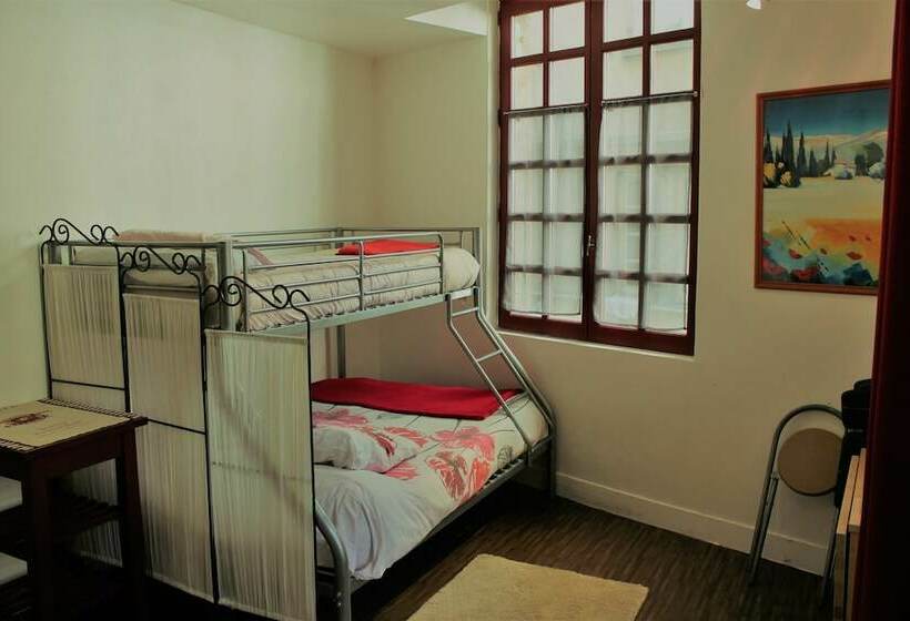 ファミリーステューディオ, Une Coquille Sous L Oreiller