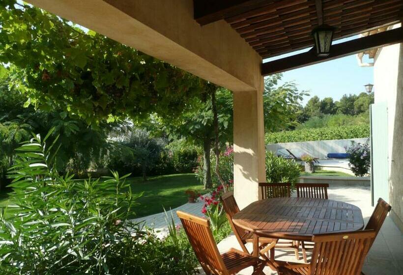 Апартаменты 3 Спальни, Chambres D Hôtes Climatisées Avec Cuisine D été Villa Gour Du Peyrol