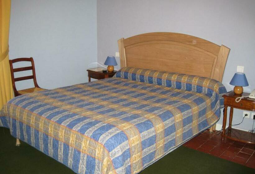 Номер Стандарт, Hôtel Colombet