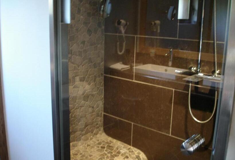 家庭套房, Les Alisiers