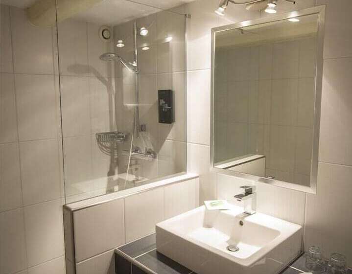 标准间, Les Alisiers