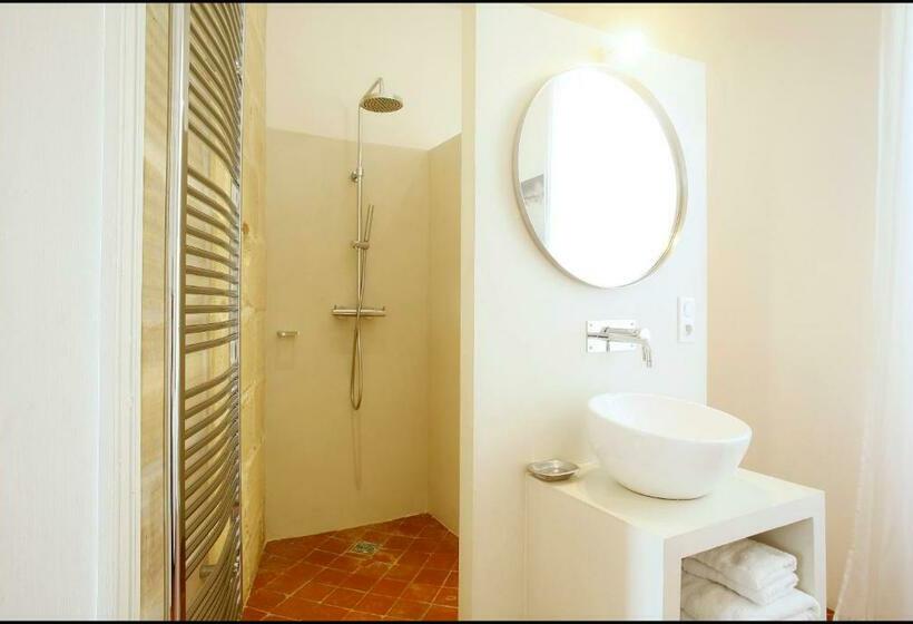 Номер Deluxe Вид на Сад, La Maison Rouge D Uzes B&b