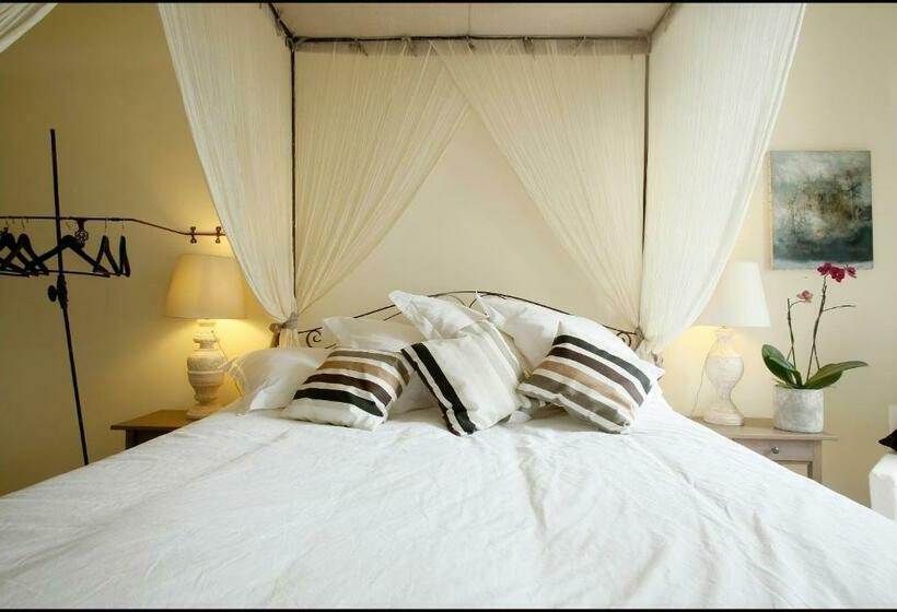 디럭스 룸 가든 전망, La Maison Rouge D Uzes B&b