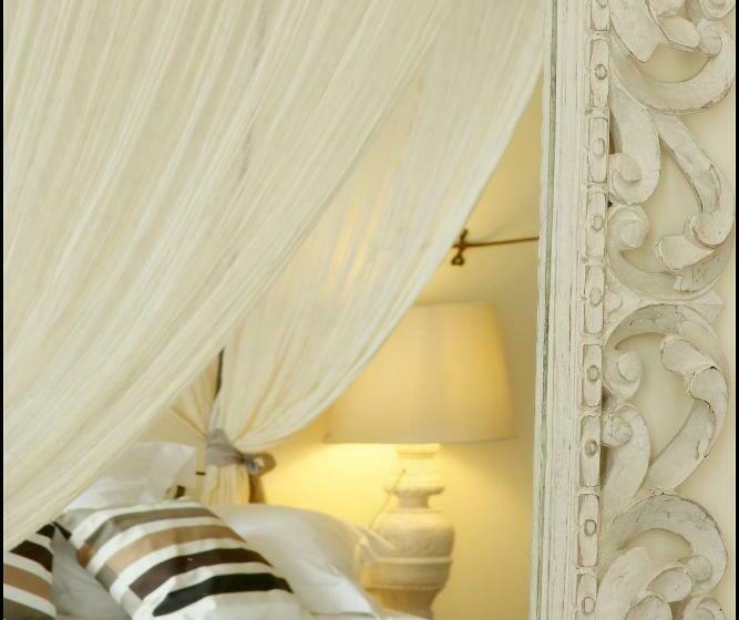 חדר דלוקס נוף לגינה, La Maison Rouge D Uzes B&b