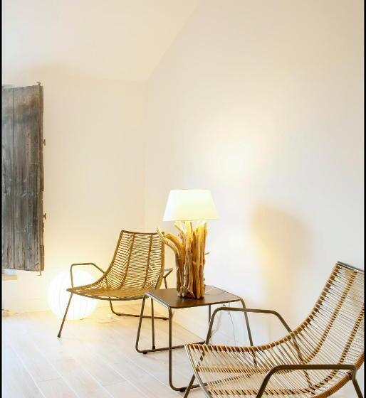 Номер Deluxe Вид на Парк, La Maison Rouge D Uzes B&b