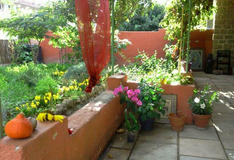 标准间, Lazen B&b