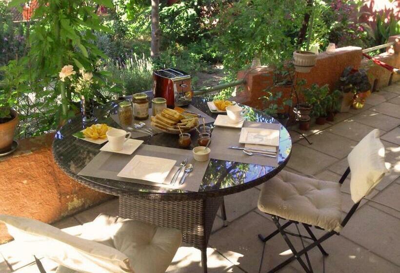 标准间, Lazen B&b