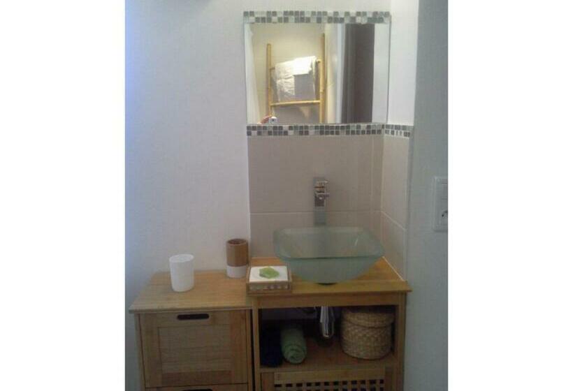 标准间, Lazen B&b