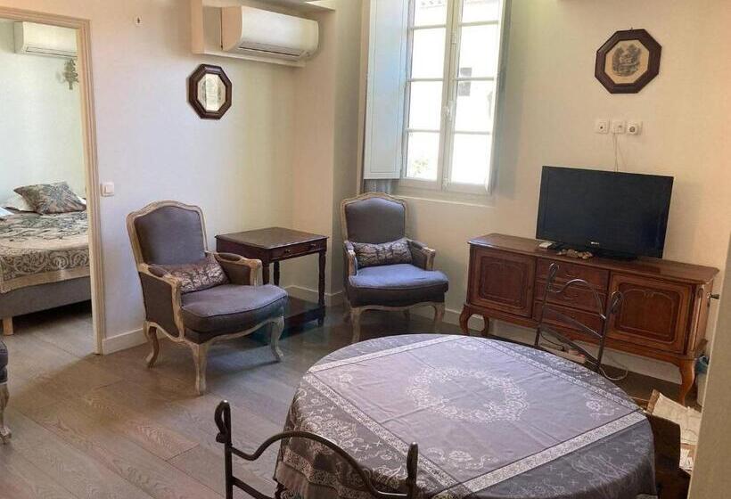 Апартаменты 1 Спальня с Балконом, La Maison Des Augustins B&b, Spa Et Fitness