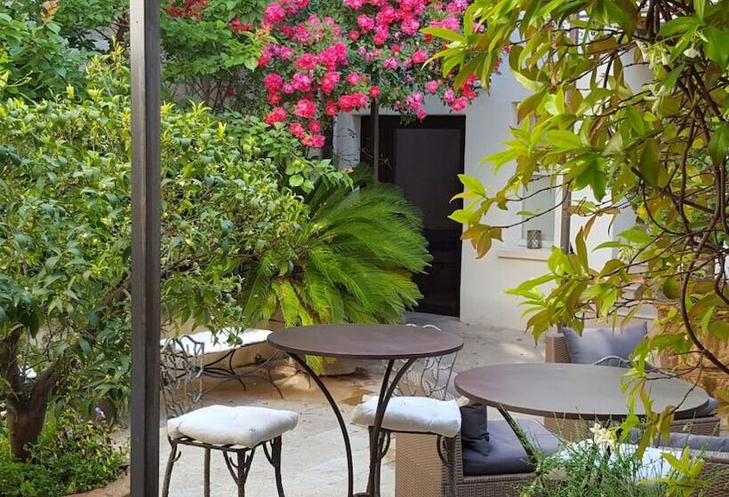 חדר קלאסי, La Maison Des Augustins B&b, Spa Et Fitness