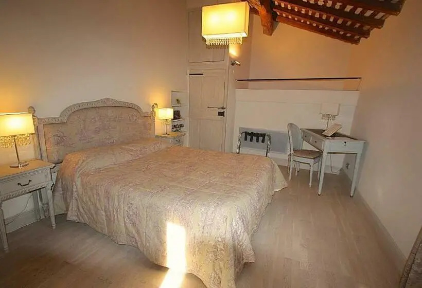Superior-huone, Chambre D Hôtes Au Chant Des Sorgues