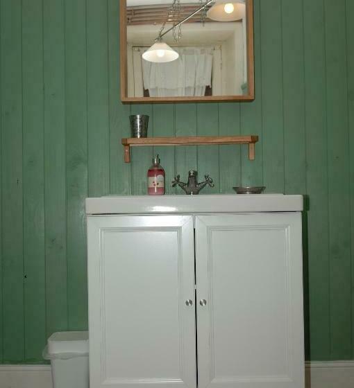 标准间, Le Moulin Des Farges