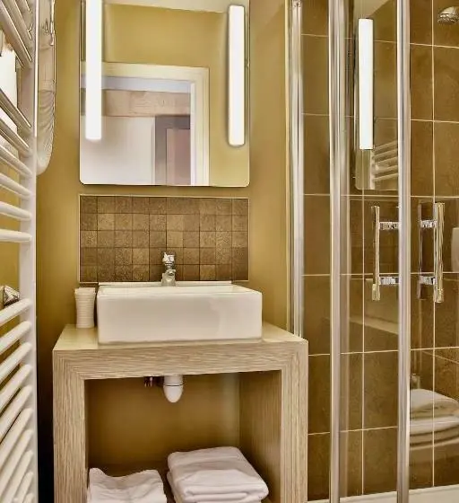 Quarto clássico, Ferme Du Roy