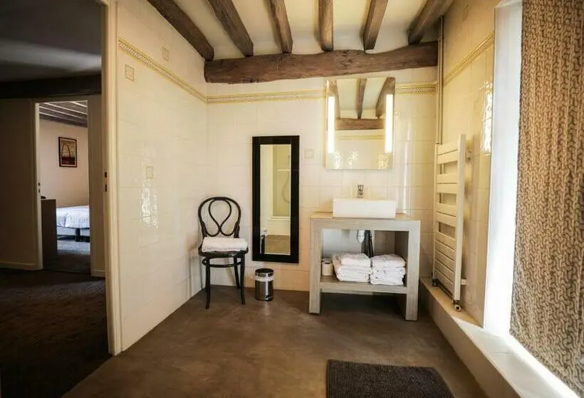 Quarto Familiar, Ferme Du Roy