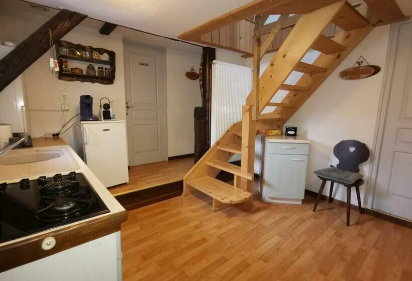 شقة غرفتين, Gîte La Charmaie