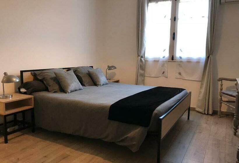 エコノミールーム, I Casilari