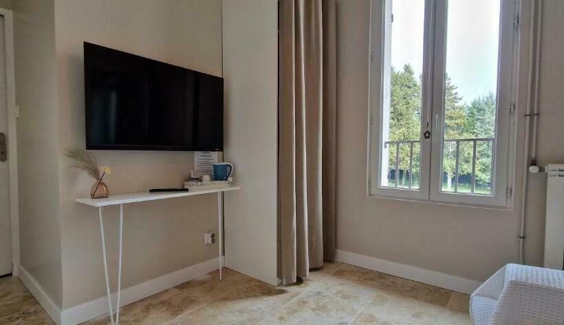 Люкс Вид на Сад, La Bastide Des Arts