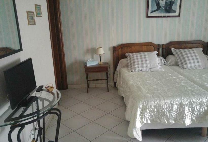 스탠다드 룸, La Fontaine Des Arts