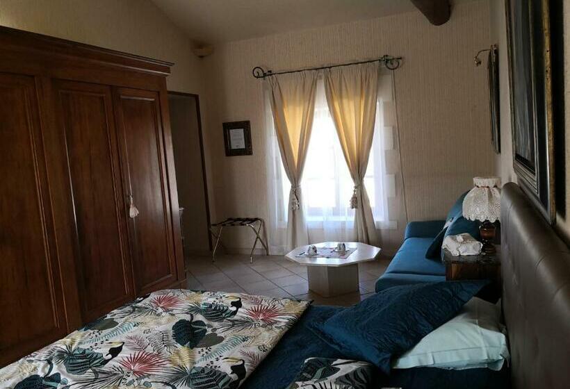 컴포트 룸, La Fontaine Des Arts