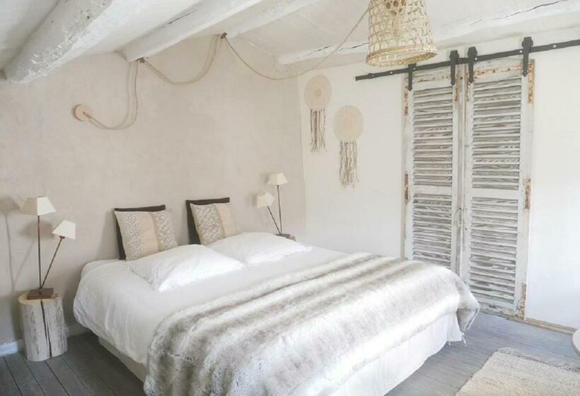 Номер Стандарт, La Maison De Marguerite