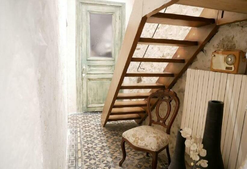 Номер Стандарт, La Maison De Marguerite