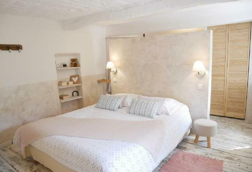 Номер Стандарт, La Maison De Marguerite